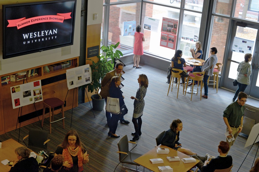 Students, alumni, and parents stopped by the GOrdon Career Center to hear from staff and Director Sharon Castonguay about the center's Summer Experience Grant, internship opportunities, and post-graduation planning. (Photo by Olivia Drake MALS '08)