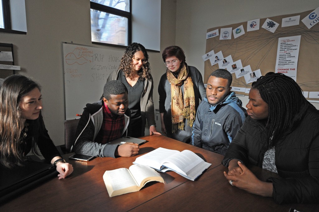 Makaela Kingsley (3rd from left) with student social entrepreneurs: Tiffany Coons ’16, Alvin Chitena ’19, Sara Eismont ’18, Fritzgi Dessources ’18, and Gerpha Gerlin ’16. Photo by Cynthia Rockwell.